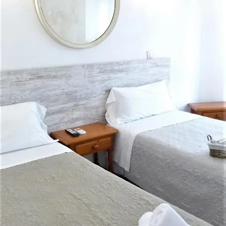 בית הארחה Hostal Candeleda