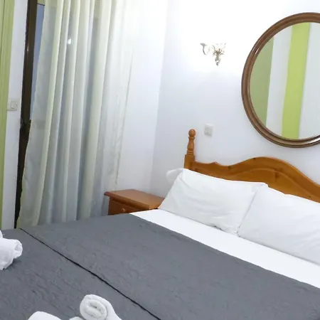 Hostal Candeleda