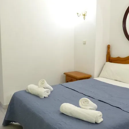 Hostal Candeleda 2*