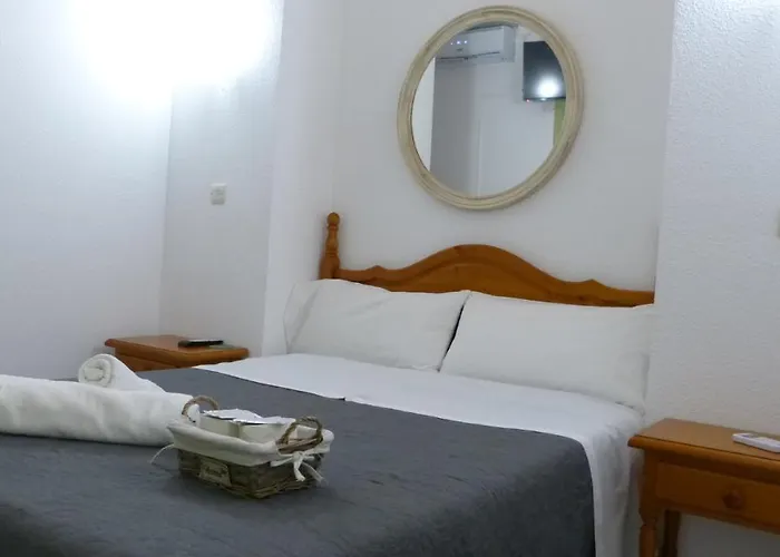 Hostal Candeleda 게스트하우스 칸델레다