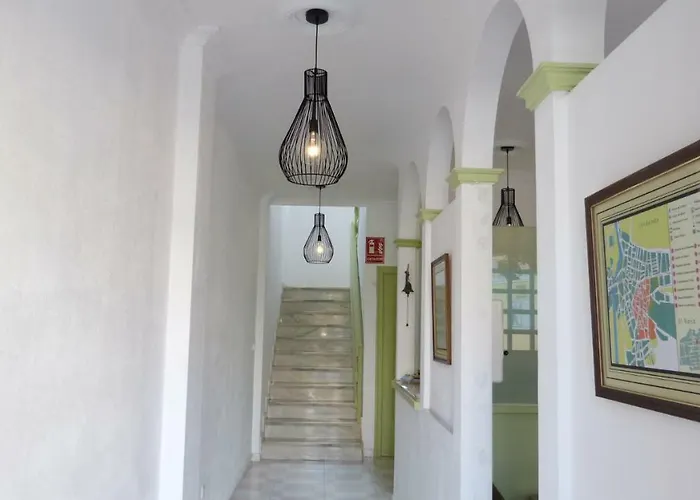 Hostal Candeleda 게스트하우스 칸델레다